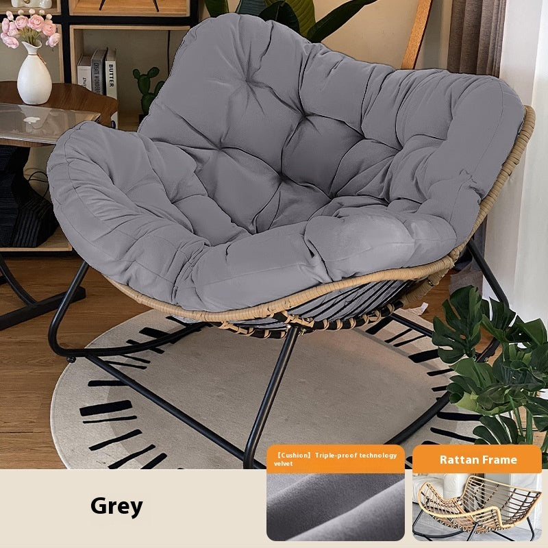 Luxurious Reclinable Iron Double Rocking Chair for Ultimate Relaxation