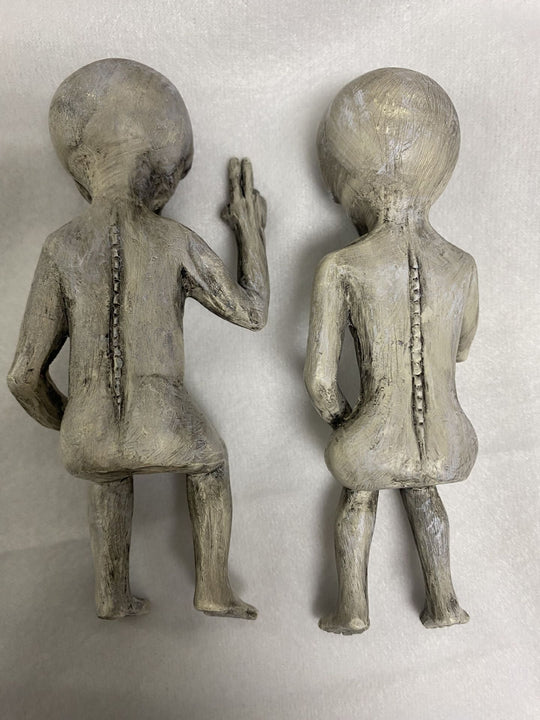 Cosmic Alien UFO Garden Statue - Resin Outdoor Ornaments for Yard & Lawn Decoration