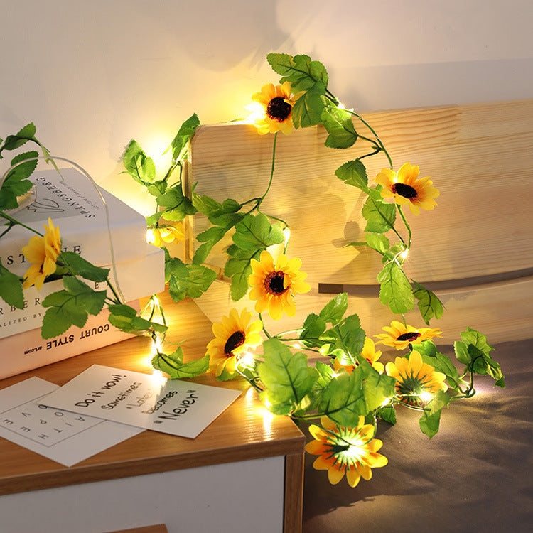 Autumn Charm: Maple Leaf Rattan Decorative String Lights