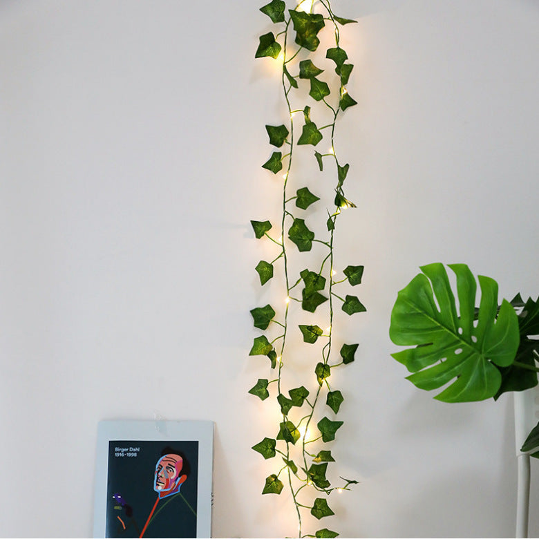 Autumn Charm: Maple Leaf Rattan Decorative String Lights