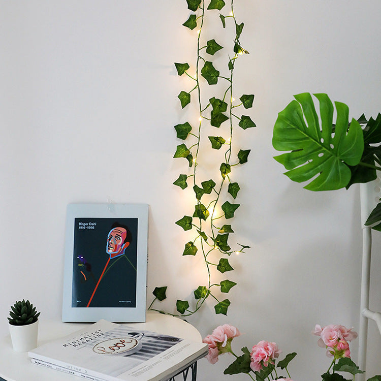 Autumn Charm: Maple Leaf Rattan Decorative String Lights