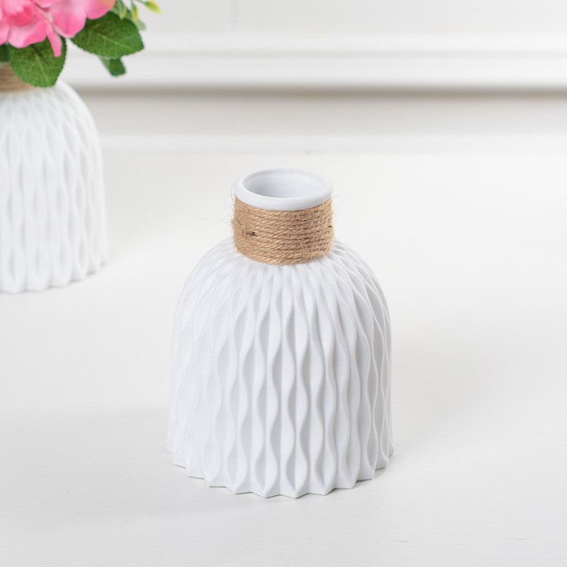 Sleek Nordic Vase - Corrugated Plastic Flower Pot for Modern Living Room Decor