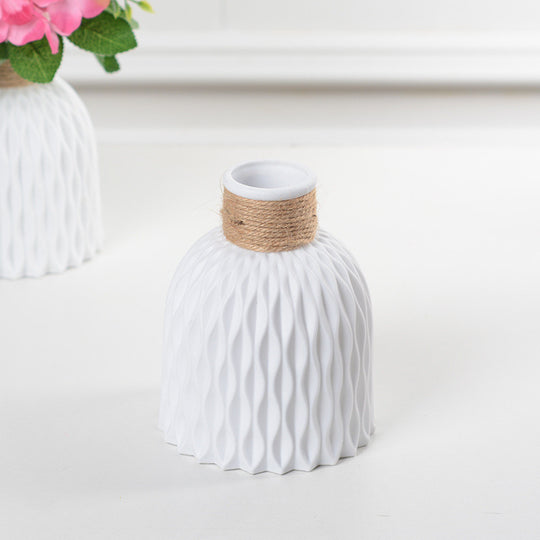 Sleek Nordic Vase - Corrugated Plastic Flower Pot for Modern Living Room Decor