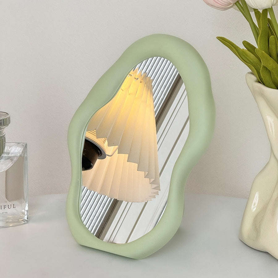 CloudGlow - Simple Desktop Cream Style Cute Cloud Makeup Mirror