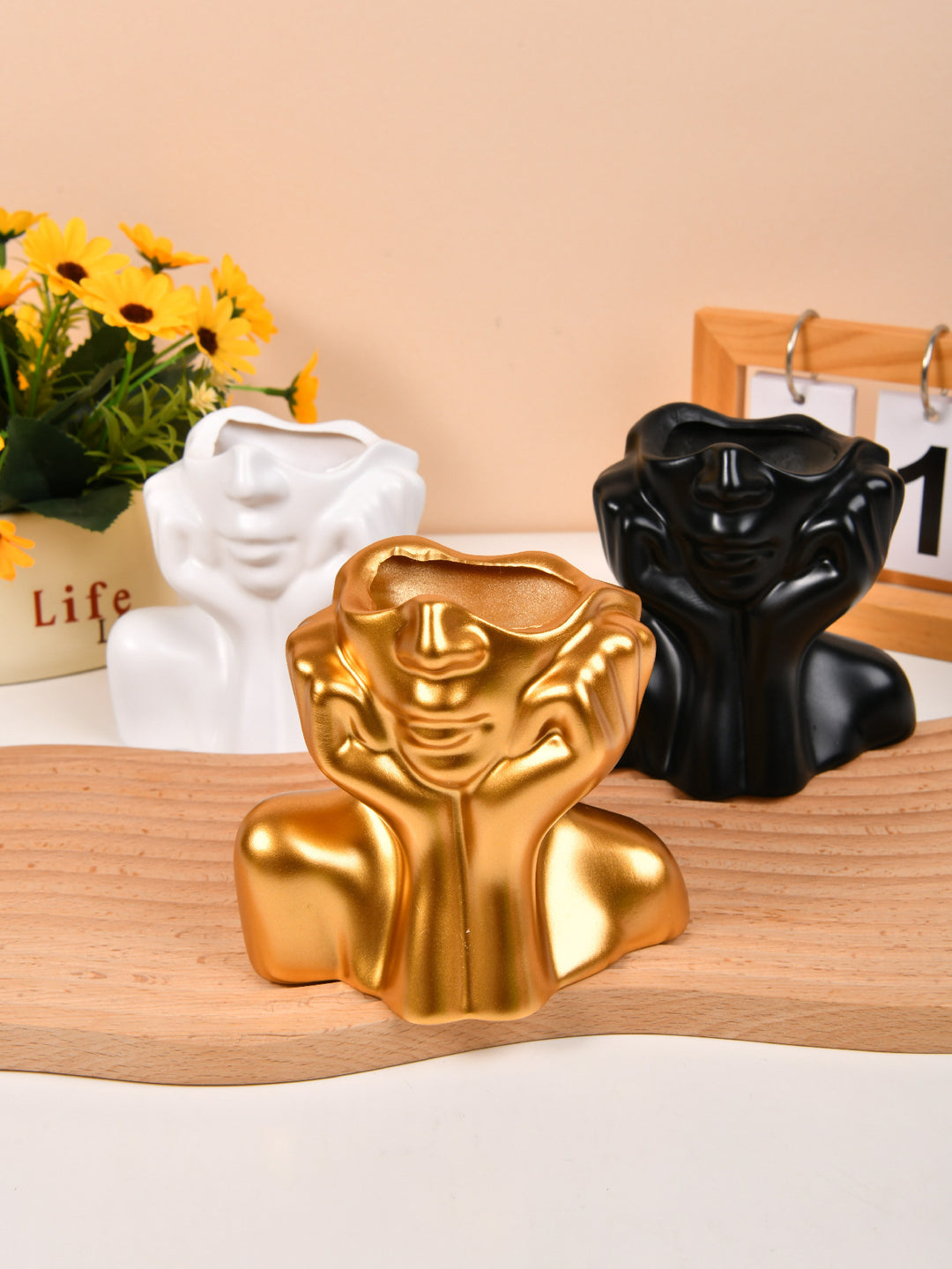 Artistic Form Vase - Resin Human Body Shape Decorative Centerpiece