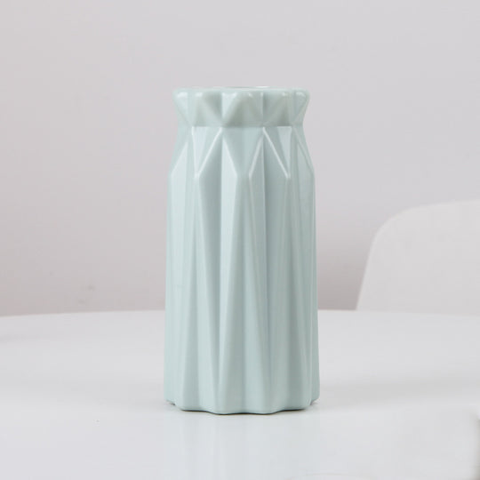 Sleek Modern Flower Vase - Creative Minimalist Design for Home Decor