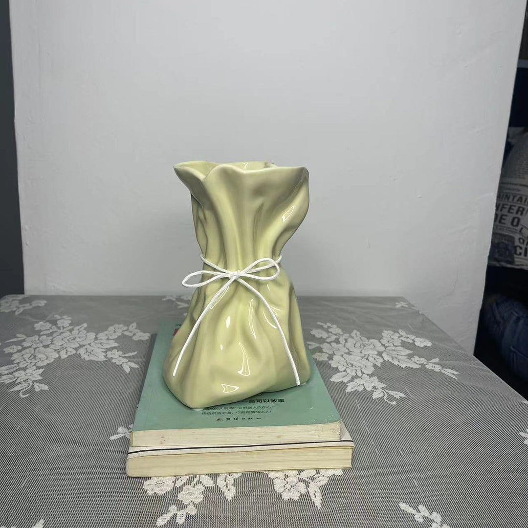 Nordic Chic - Simple Ceramic Vase for Modern Home Decor