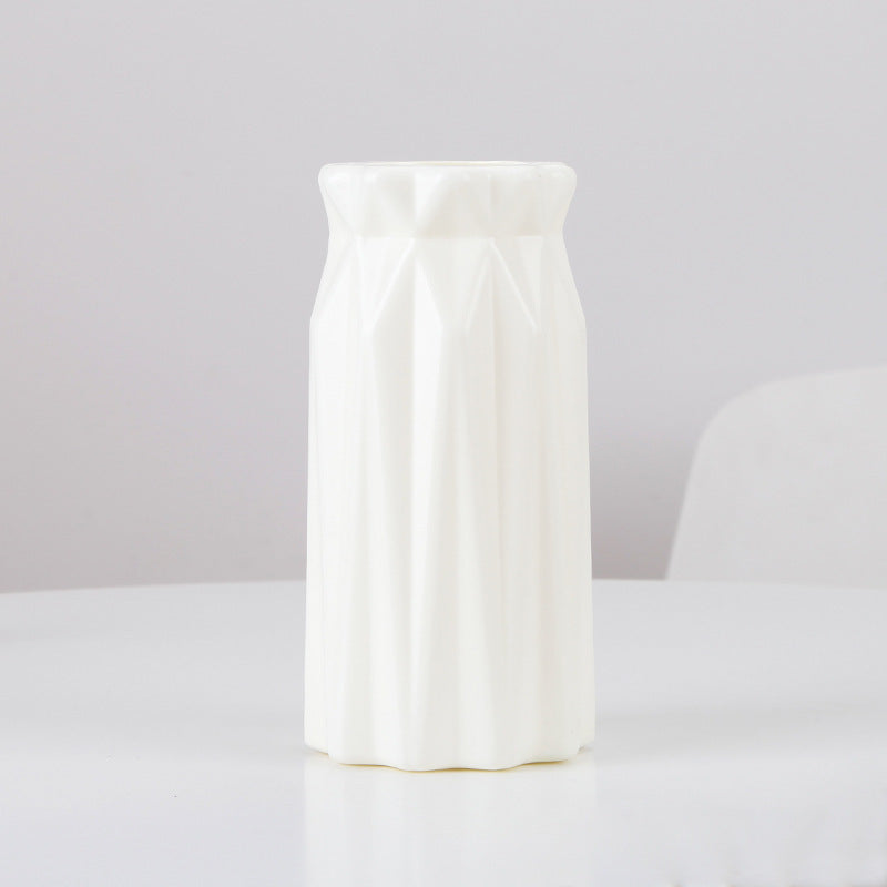 Sleek Modern Flower Vase - Creative Minimalist Design for Home Decor