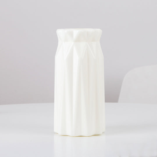 Sleek Modern Flower Vase - Creative Minimalist Design for Home Decor